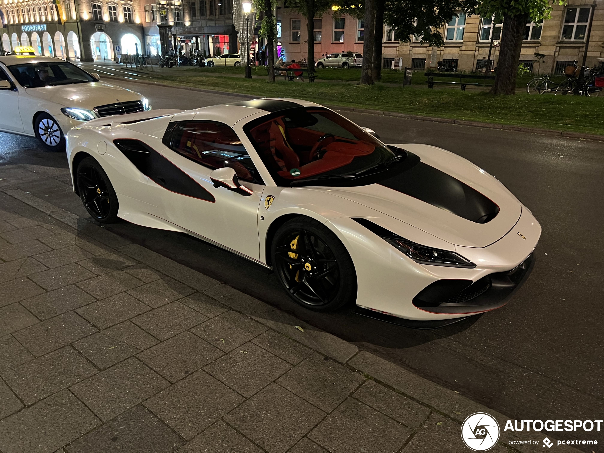 Ferrari F8 Spider