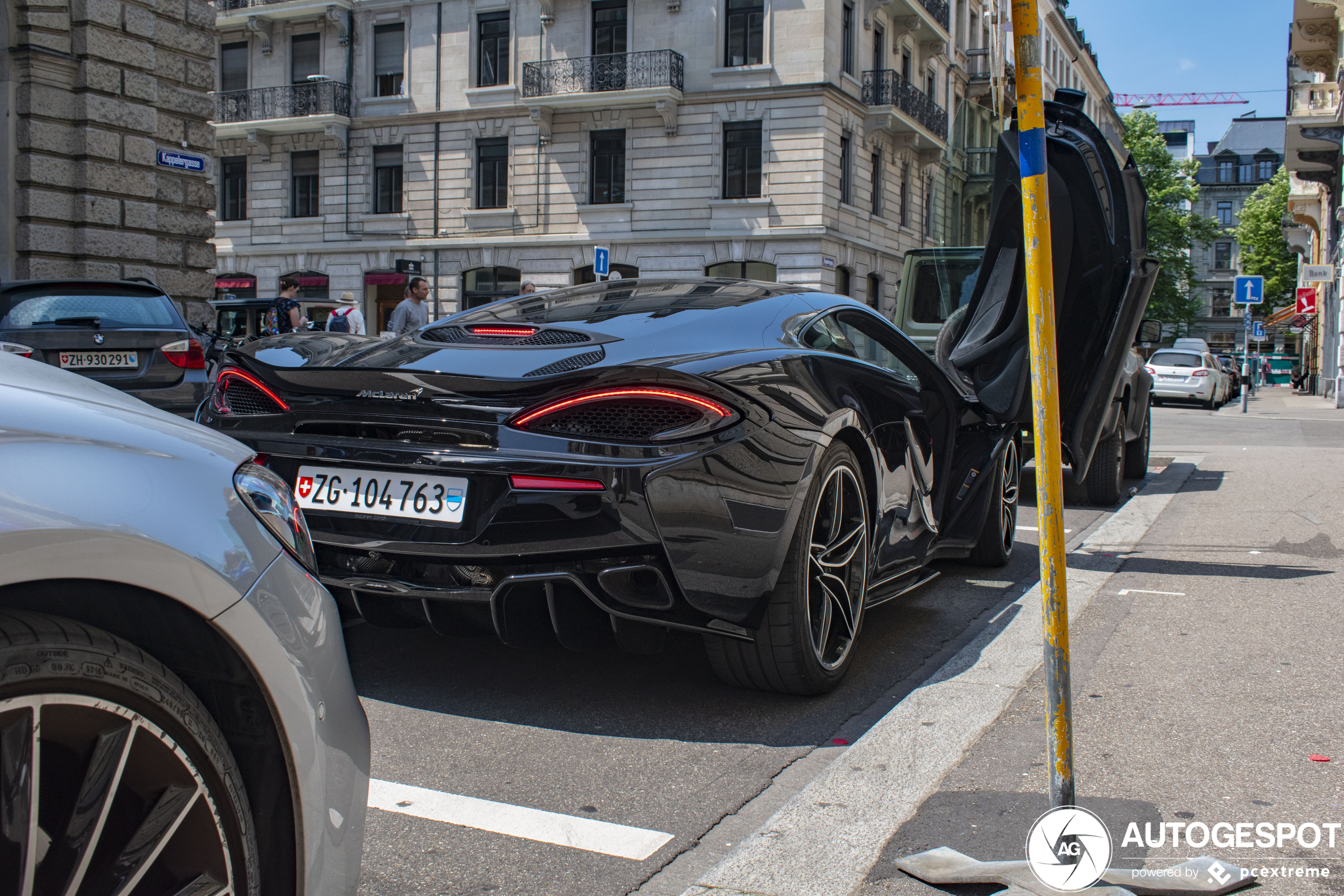 McLaren 570GT