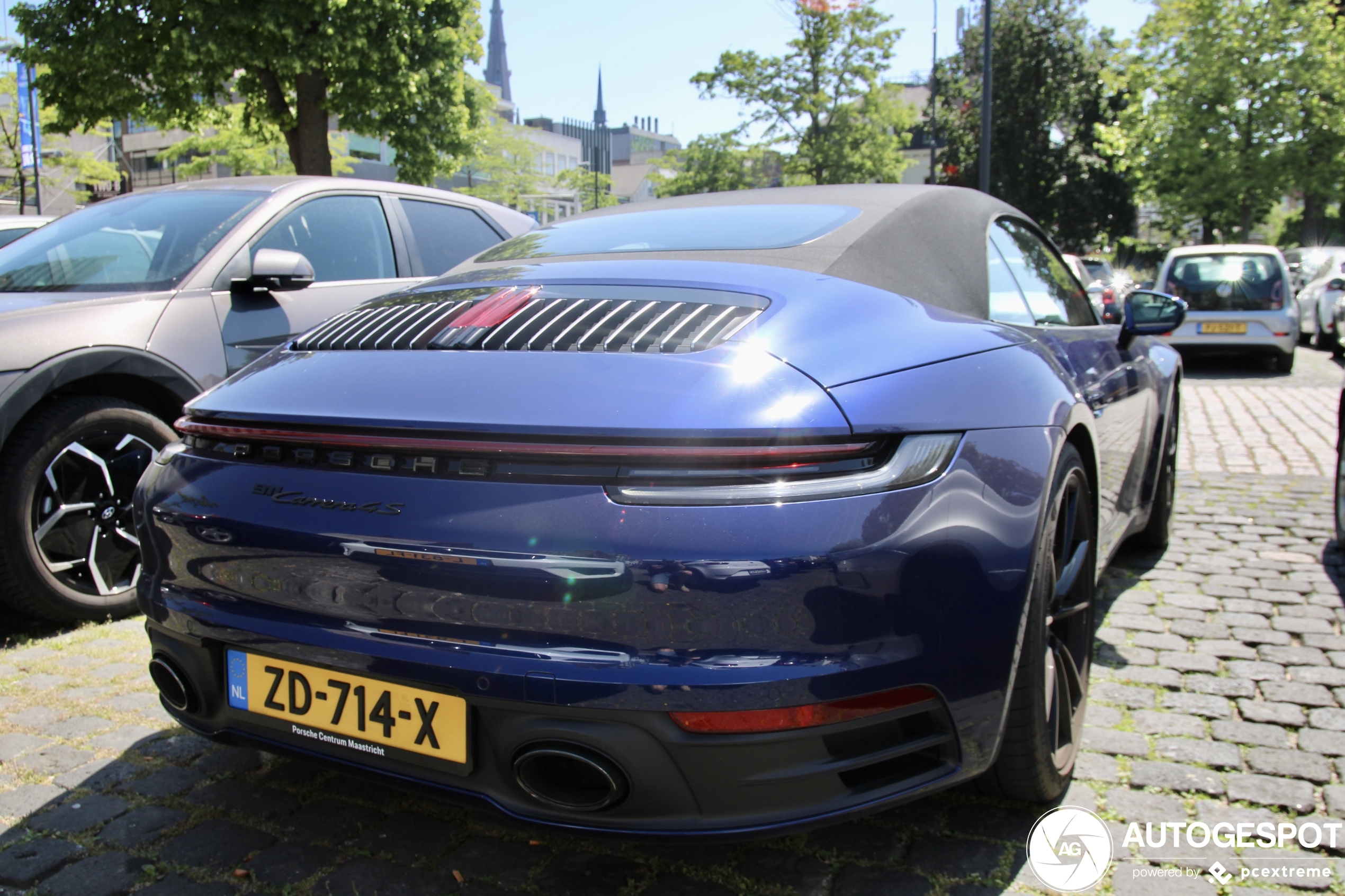 Porsche 992 Carrera 4S Cabriolet