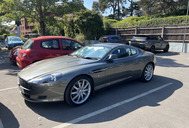 Aston Martin DB9