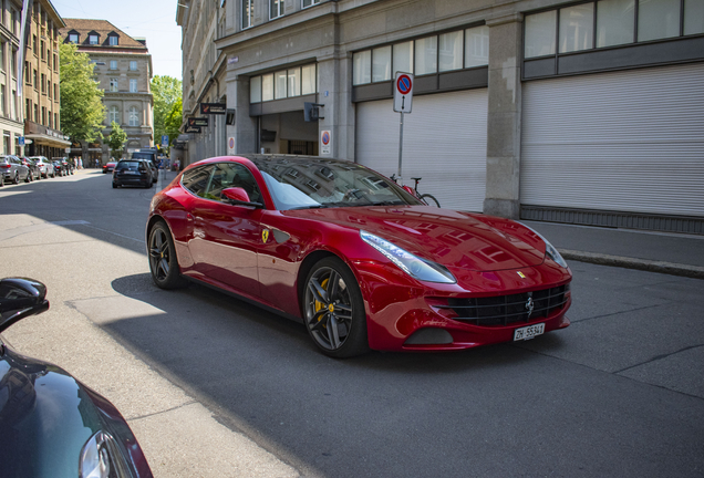 Ferrari FF