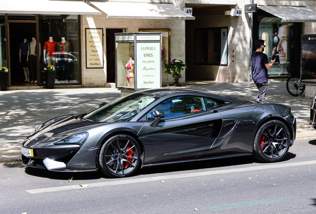 McLaren 570S