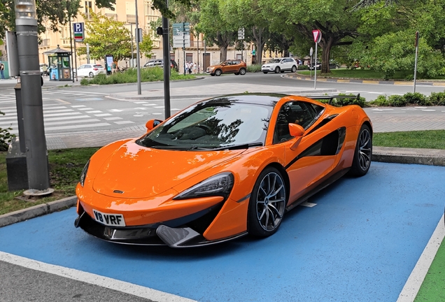 McLaren 570S