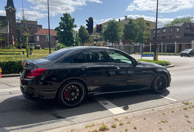 Mercedes-AMG C 63 S W205