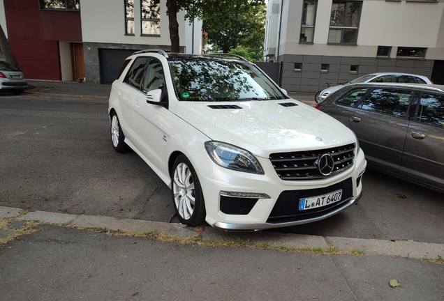 Mercedes-Benz ML 63 AMG W166