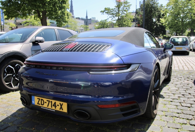 Porsche 992 Carrera 4S Cabriolet