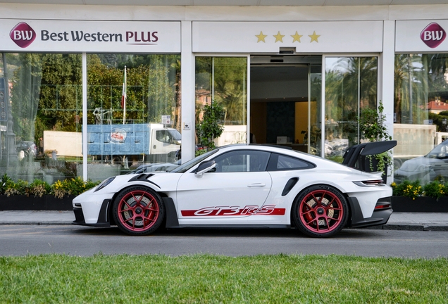 Porsche 992 GT3 RS Weissach Package