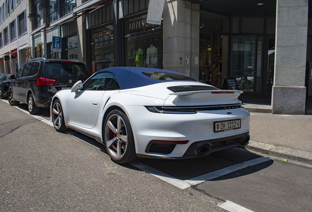 Porsche 992 Turbo Cabriolet