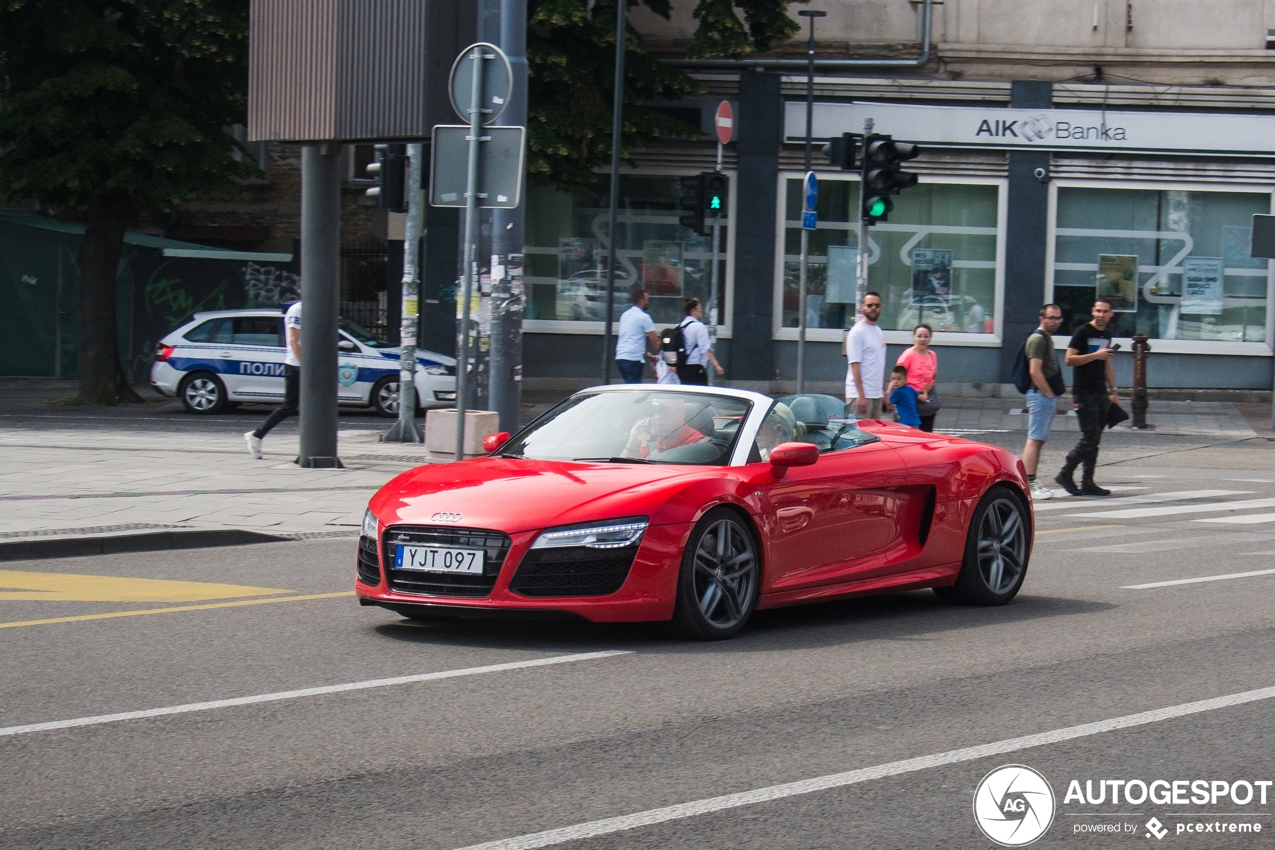 Audi R8 V10 Spyder 2013