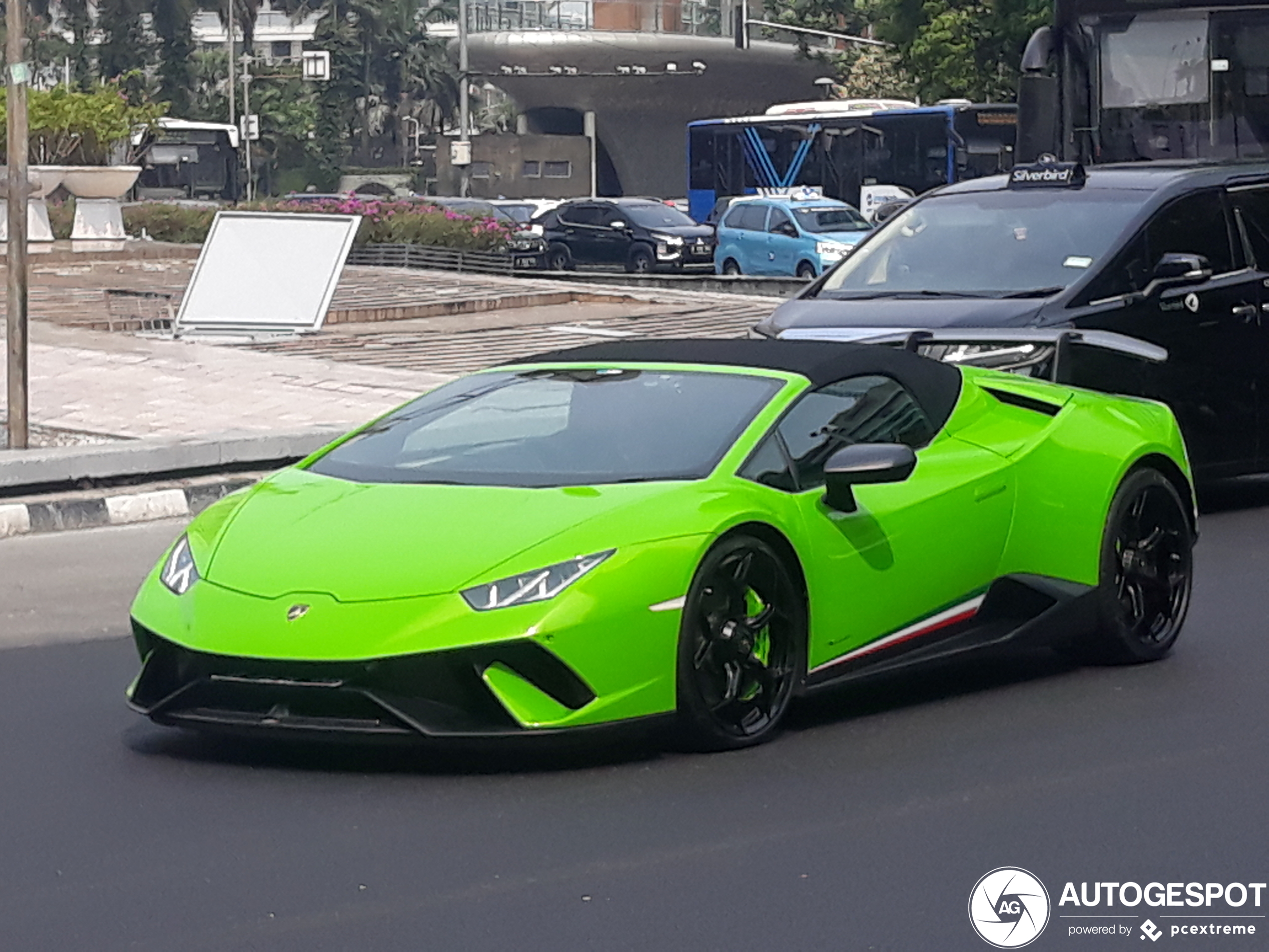 Lamborghini Huracán LP640-4 Performante Spyder