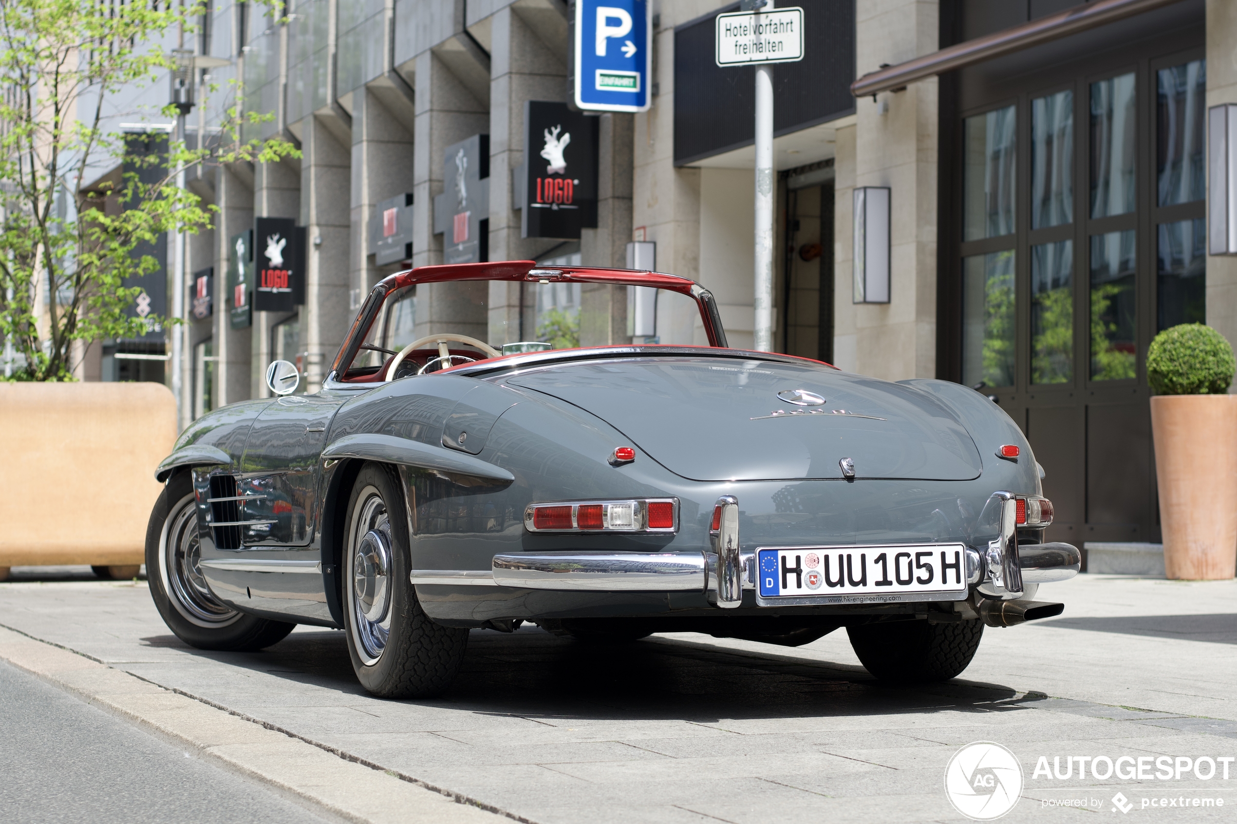 Mercedes-Benz 300SL Roadster