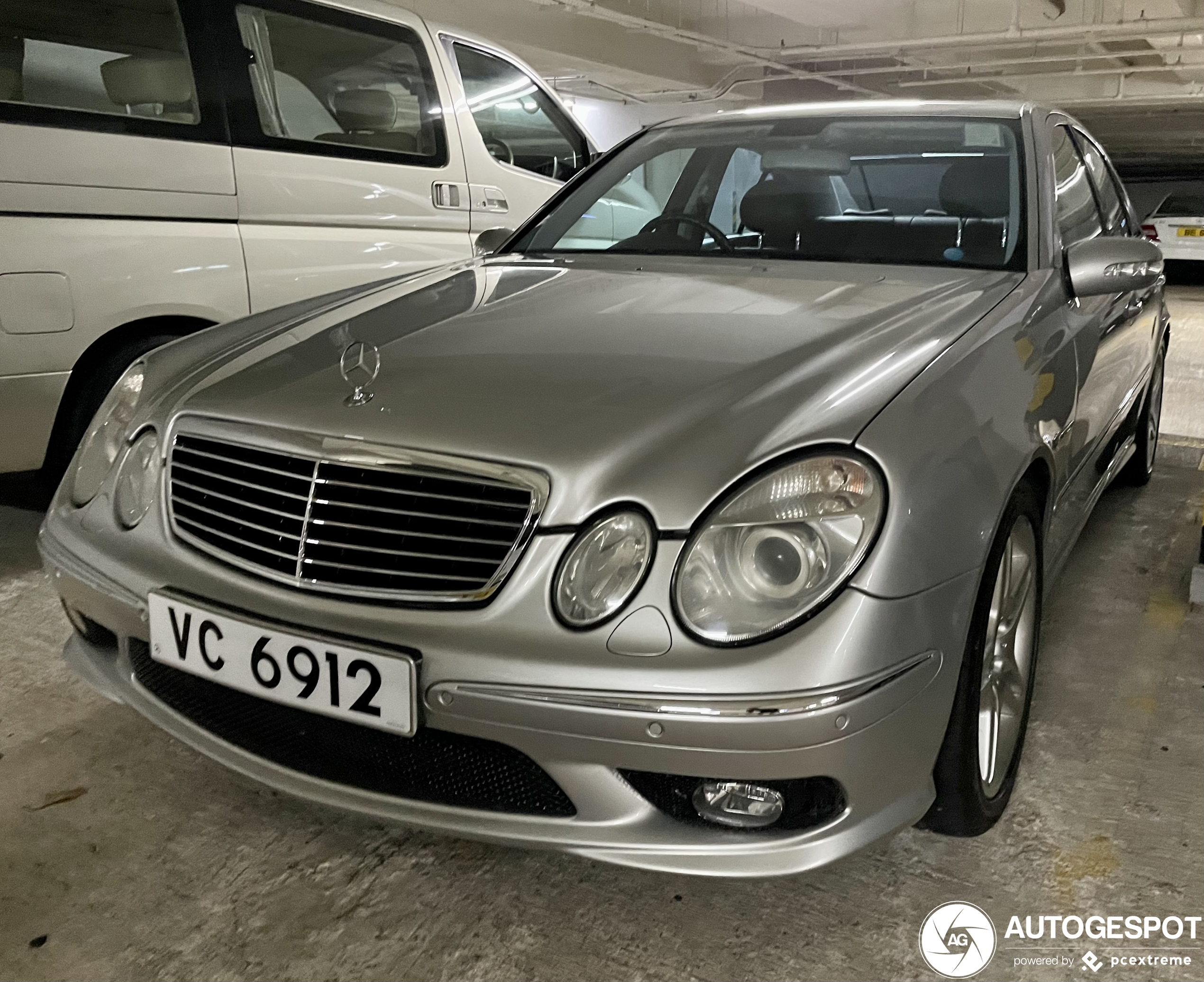 Mercedes-Benz E 55 AMG