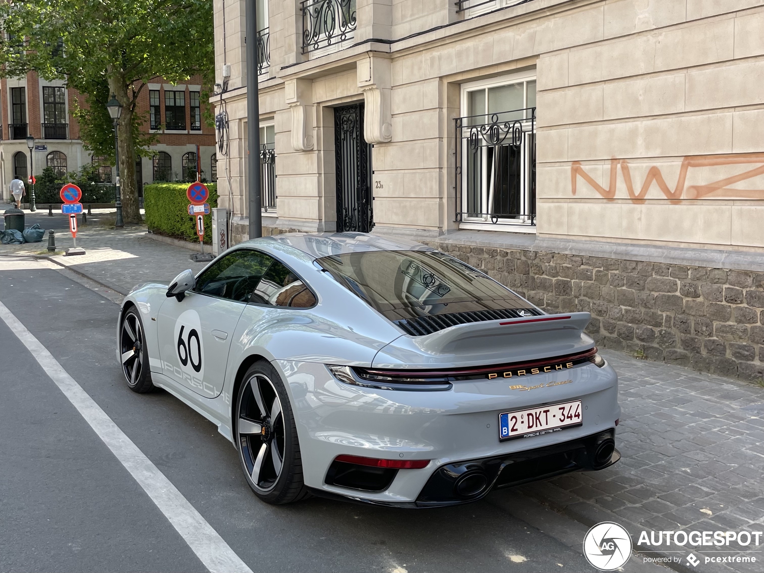 Porsche 992 Sport Classic