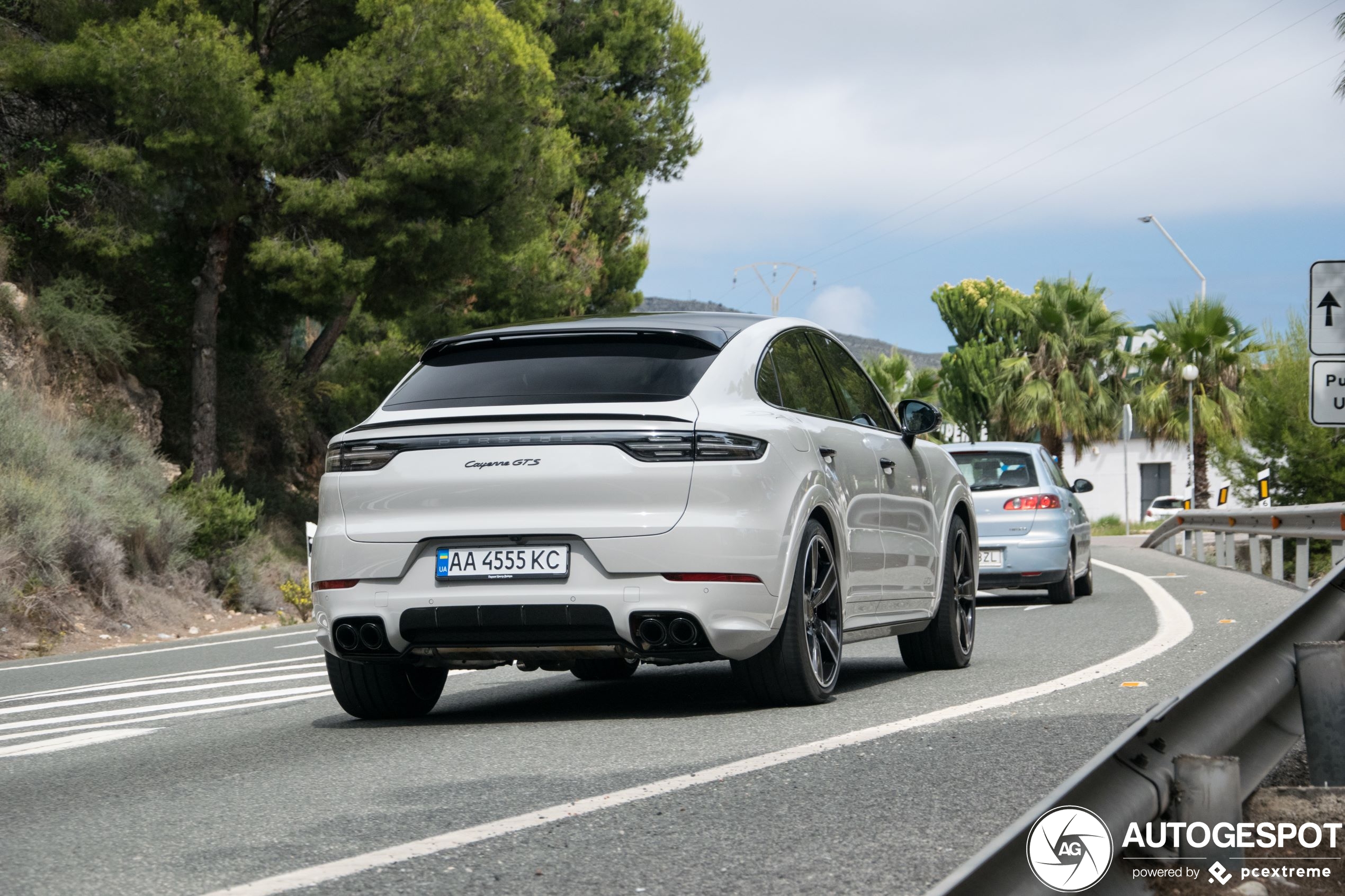 Wunderschne 2023 Porsche Cayenne Coup Bilder