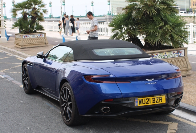 Aston Martin DB11 V8 Volante