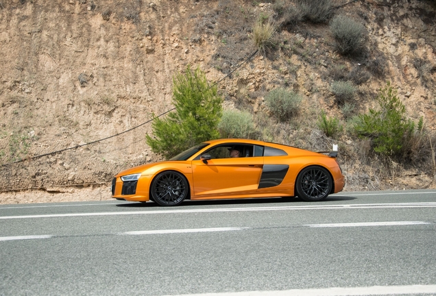 Audi R8 V10 Plus 2015