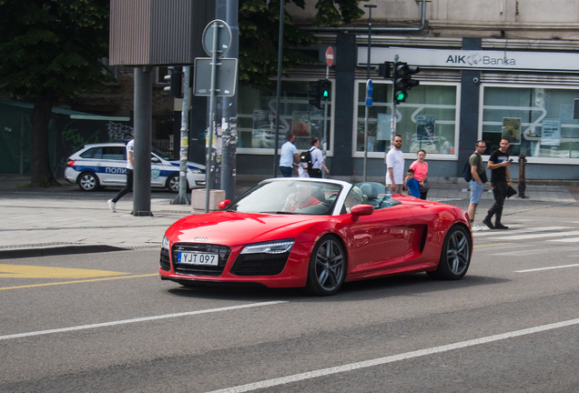 Audi R8 V10 Spyder 2013