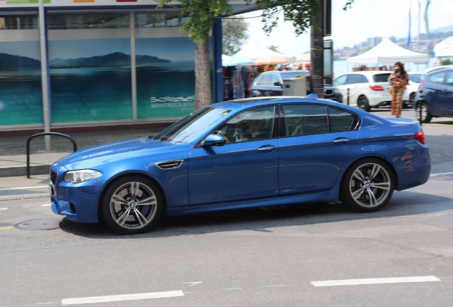 BMW M5 F10 2011