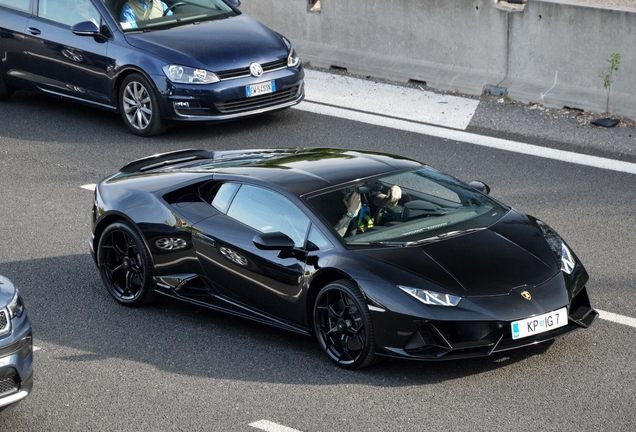 Lamborghini Huracán LP640-4 EVO