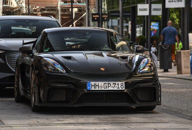 Porsche 718 Cayman GT4 RS Weissach Package