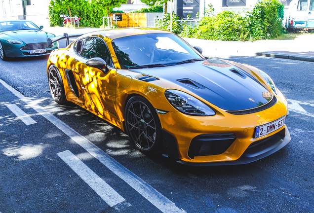 Porsche 718 Cayman GT4 RS Weissach Package