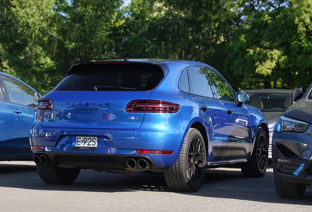 Porsche 95B Macan GTS