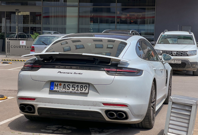 Porsche 971 Panamera Turbo