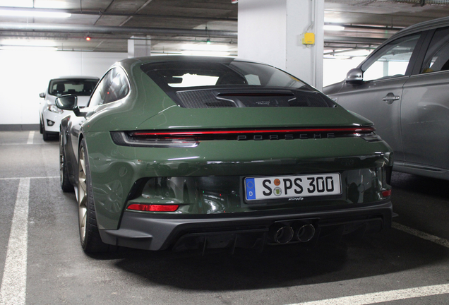 Porsche 992 GT3 Touring