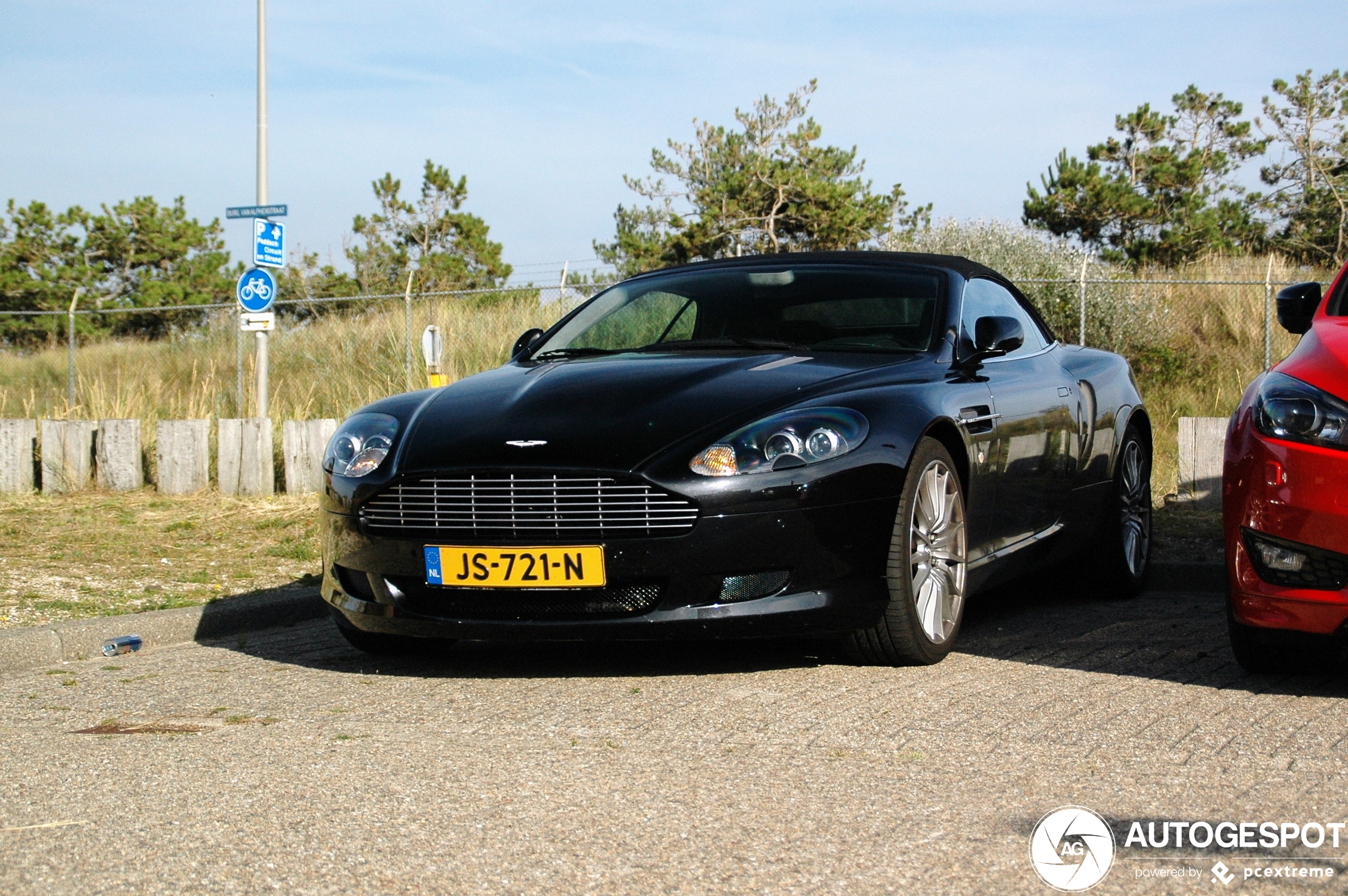 Aston Martin DB9 Volante