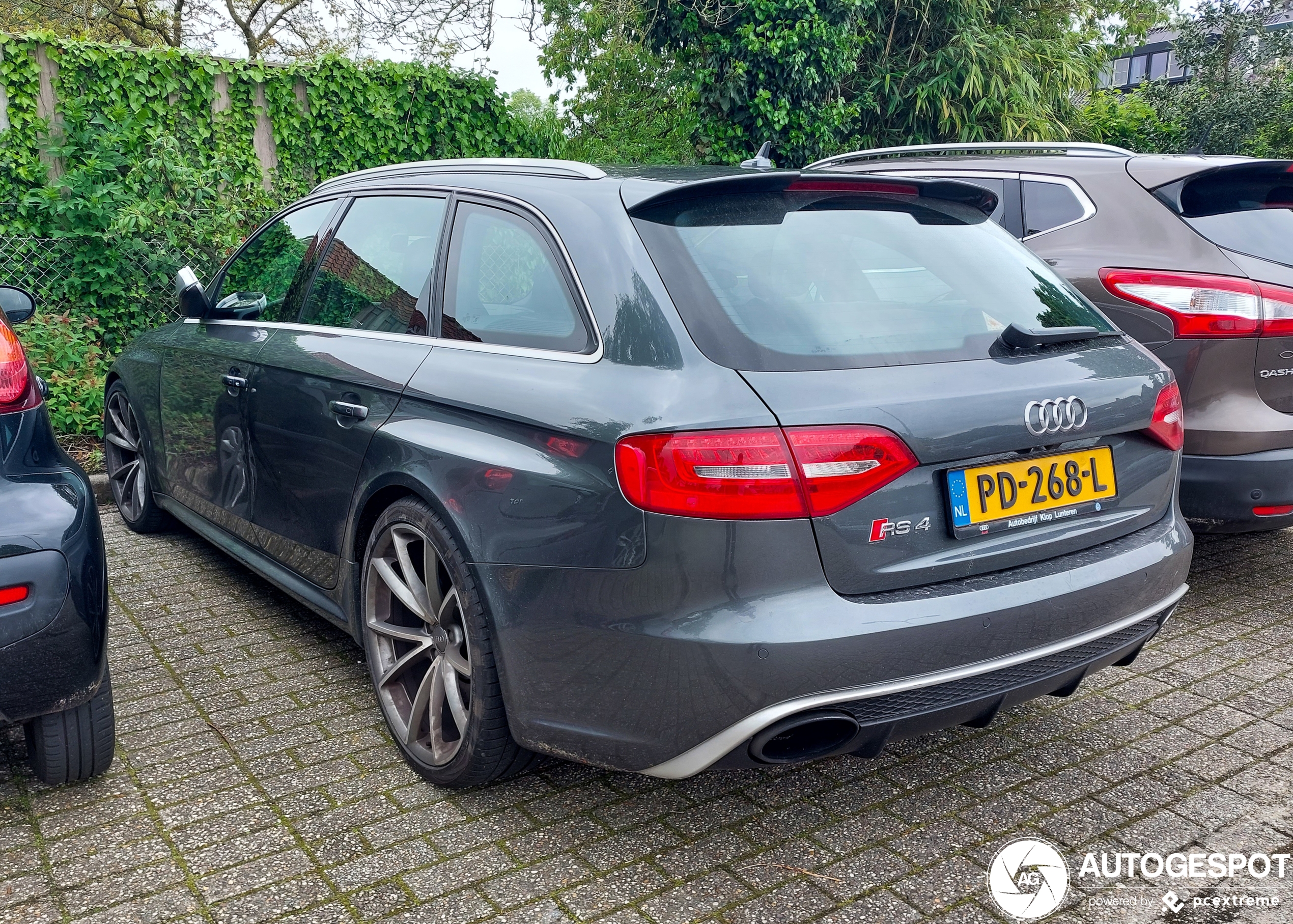 Audi RS4 Avant B8