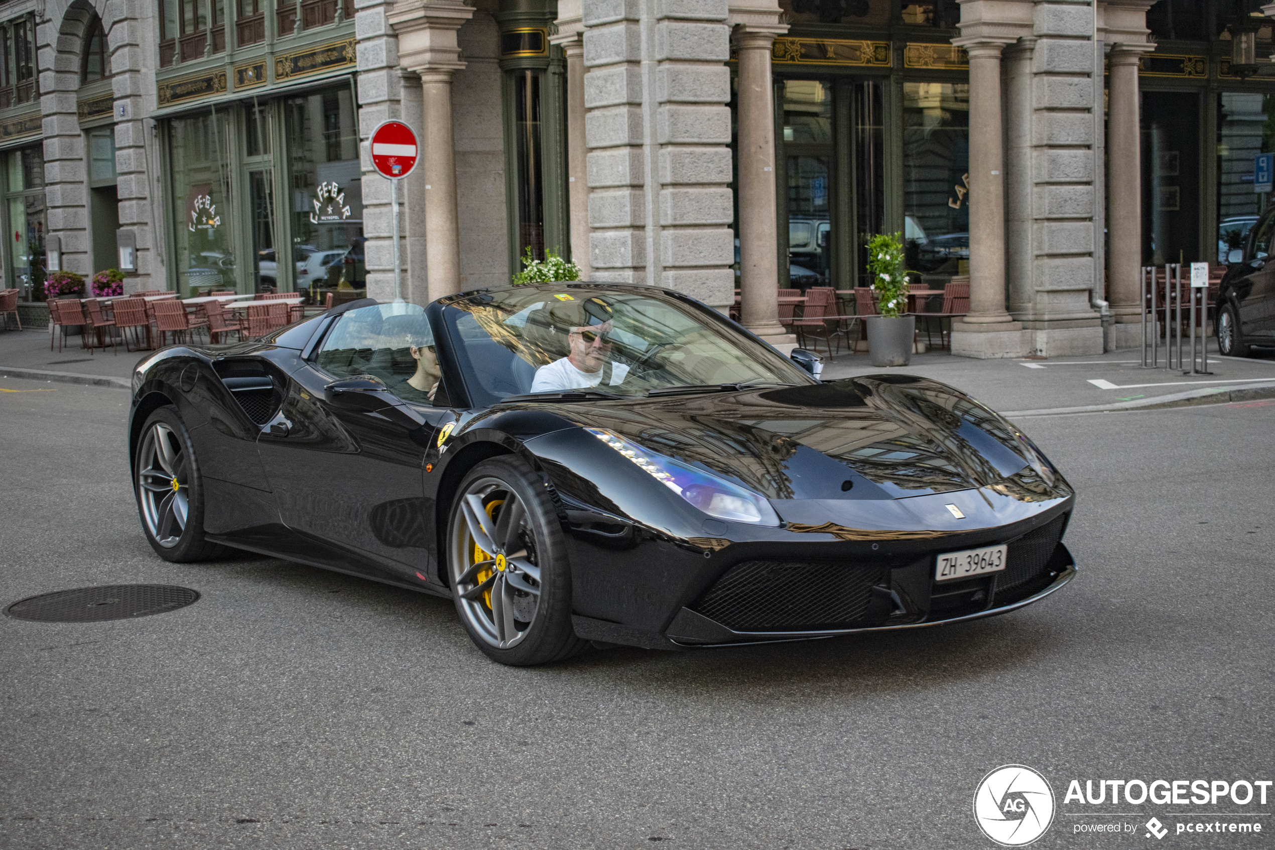 Ferrari 488 Spider