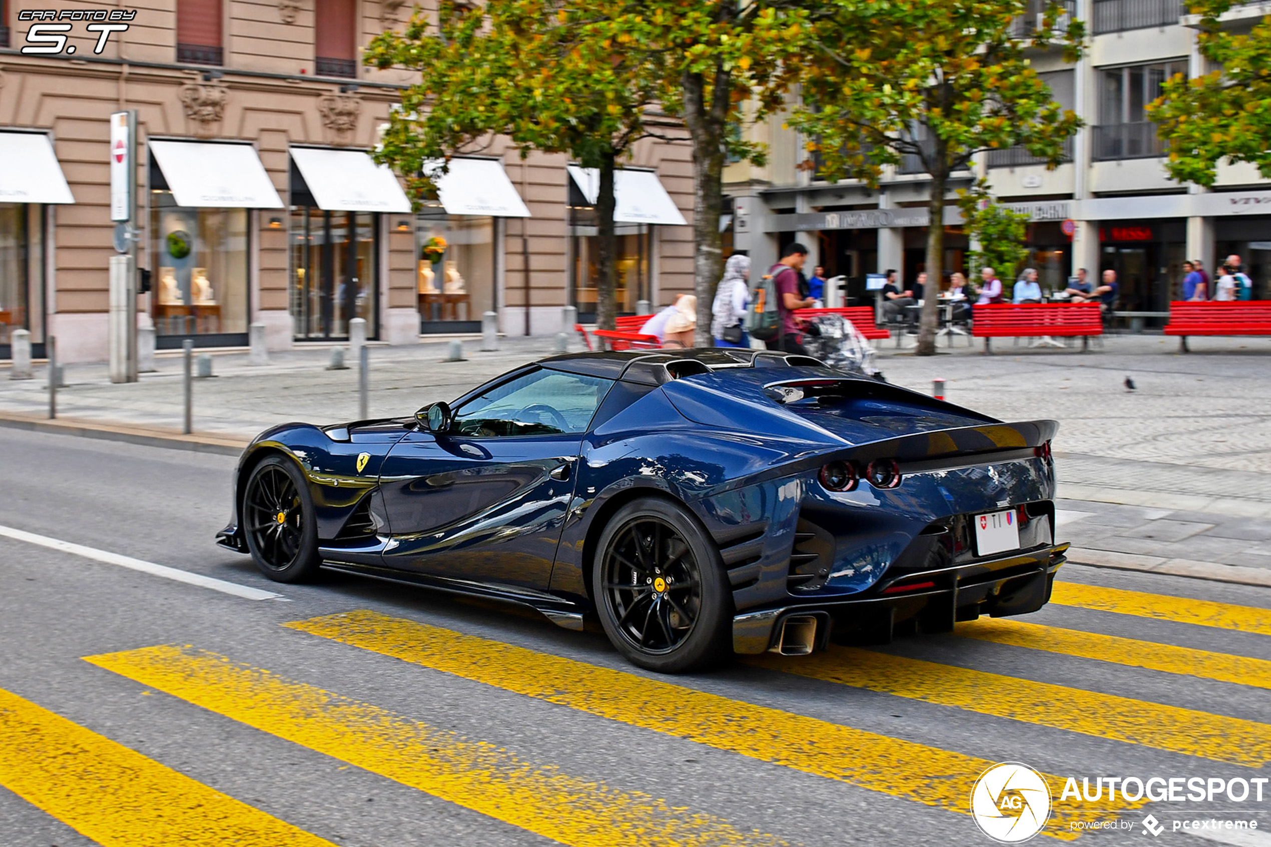 Ferrari 812 Competizione A