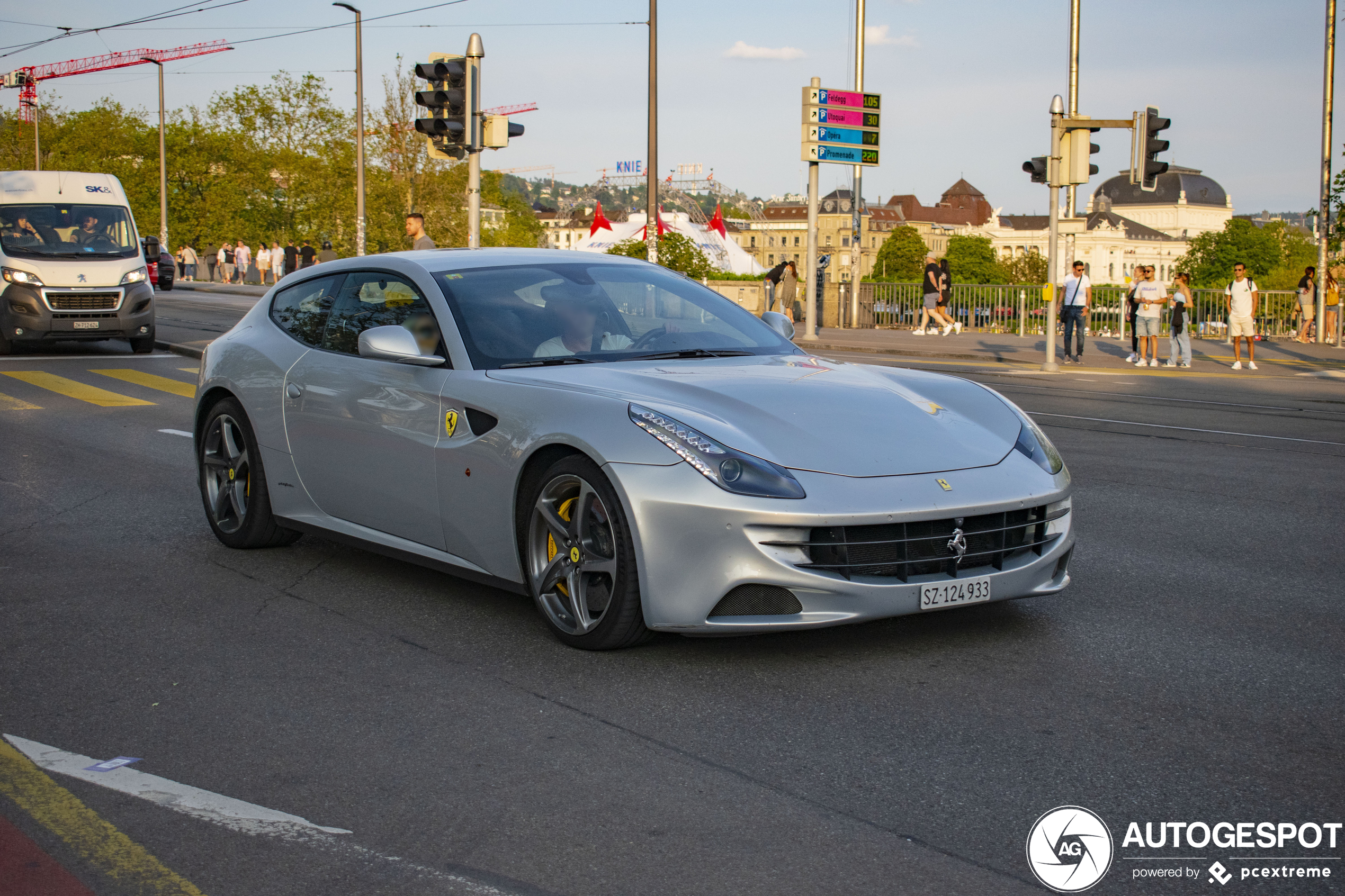 Ferrari FF