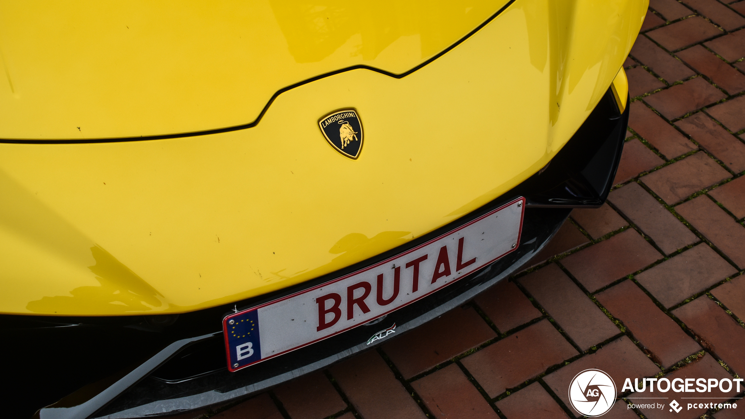 Lamborghini Huracán LP640-4 Performante