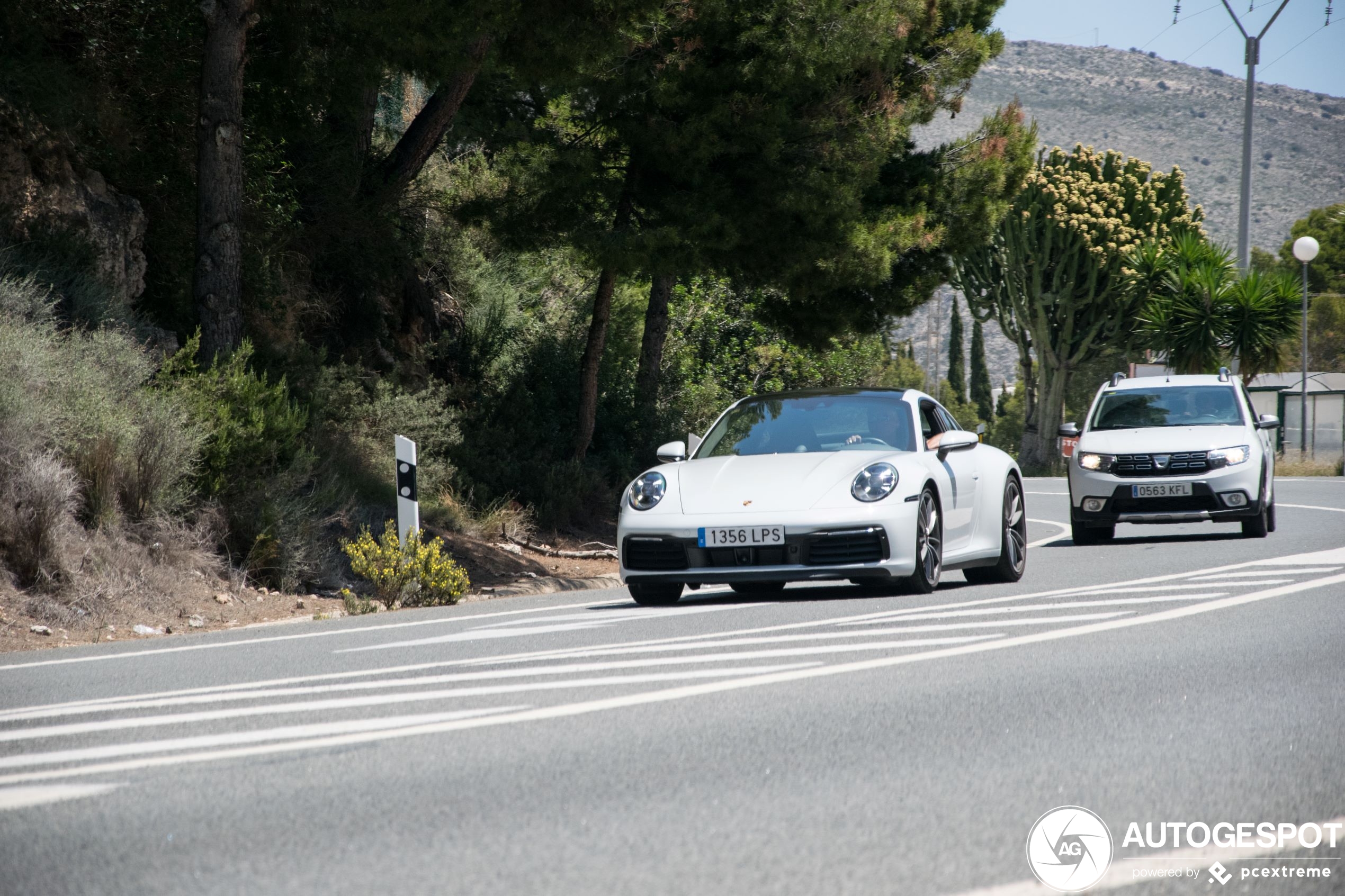 Porsche 992 Carrera 4S