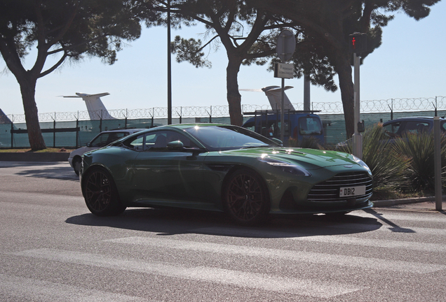 Aston Martin DB12