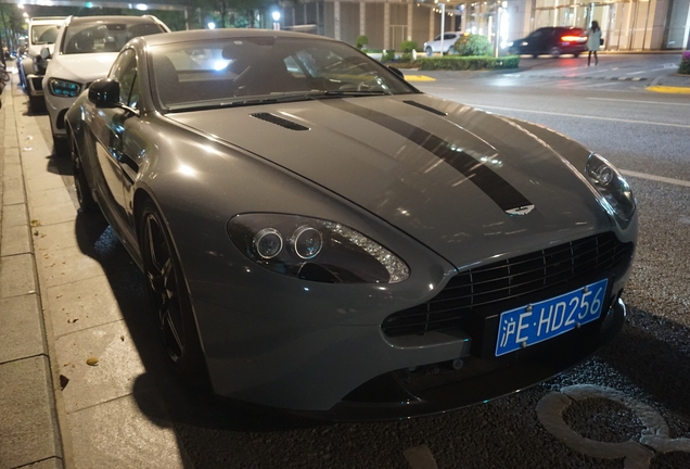 Aston Martin V8 Vantage 2012