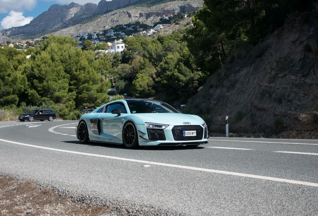 Audi R8 V10 Plus 2015