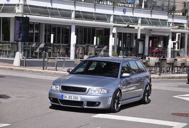 Audi RS4 Avant B5