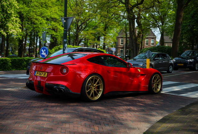 Ferrari F12berlinetta Novitec Rosso