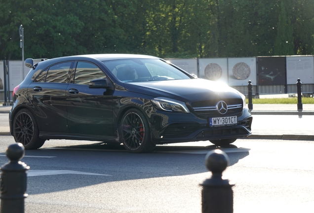 Mercedes-AMG A 45 W176 2015