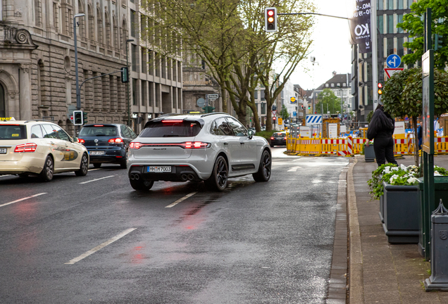 Porsche 95B Macan GTS MkIII