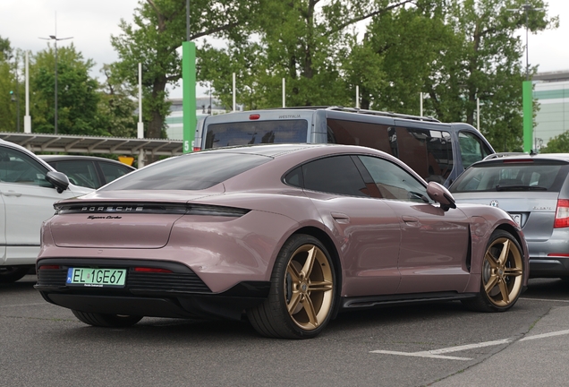 Porsche Taycan Turbo