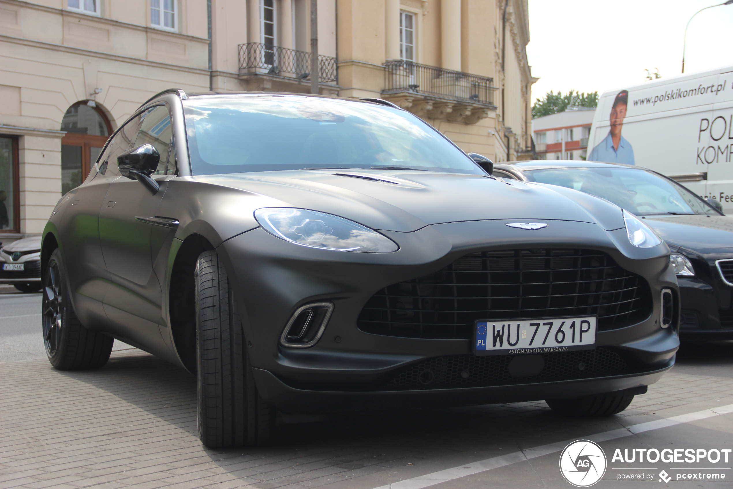 Aston Martin DBX