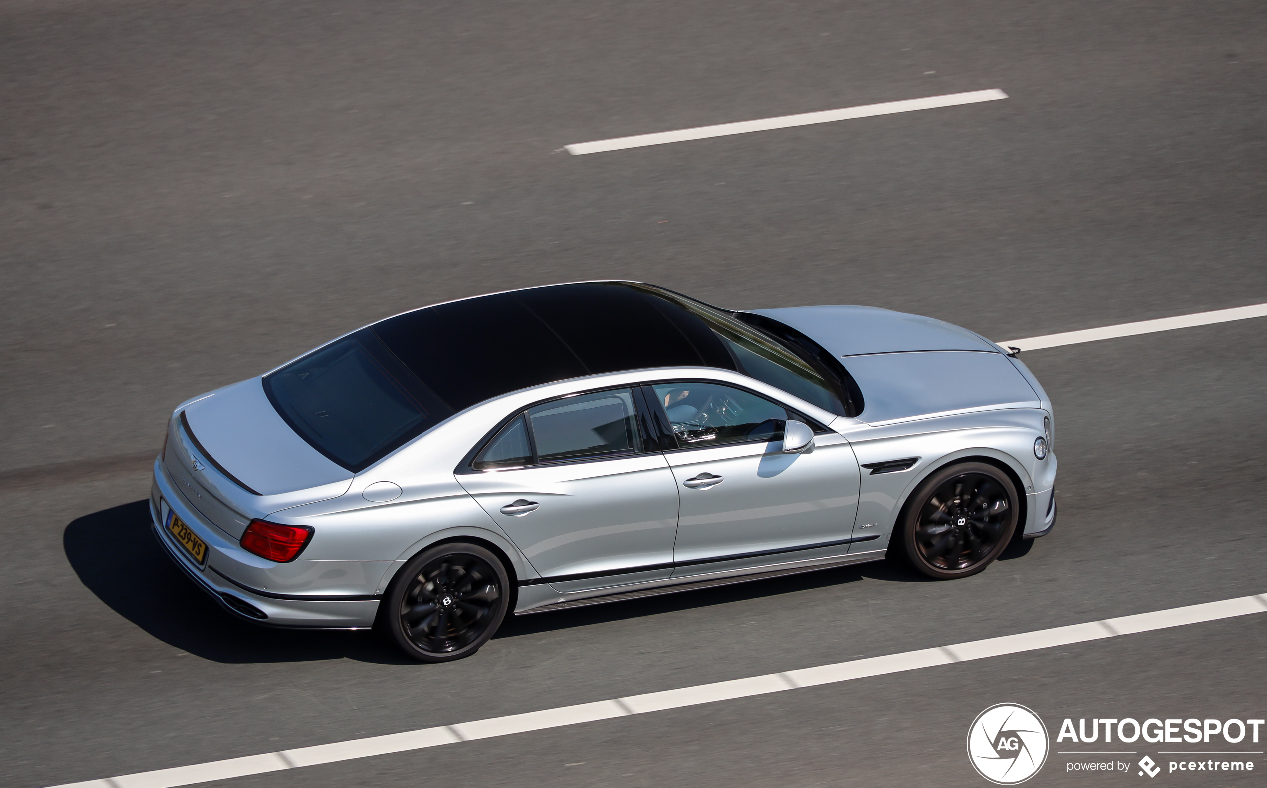 Bentley Flying Spur V8 2021