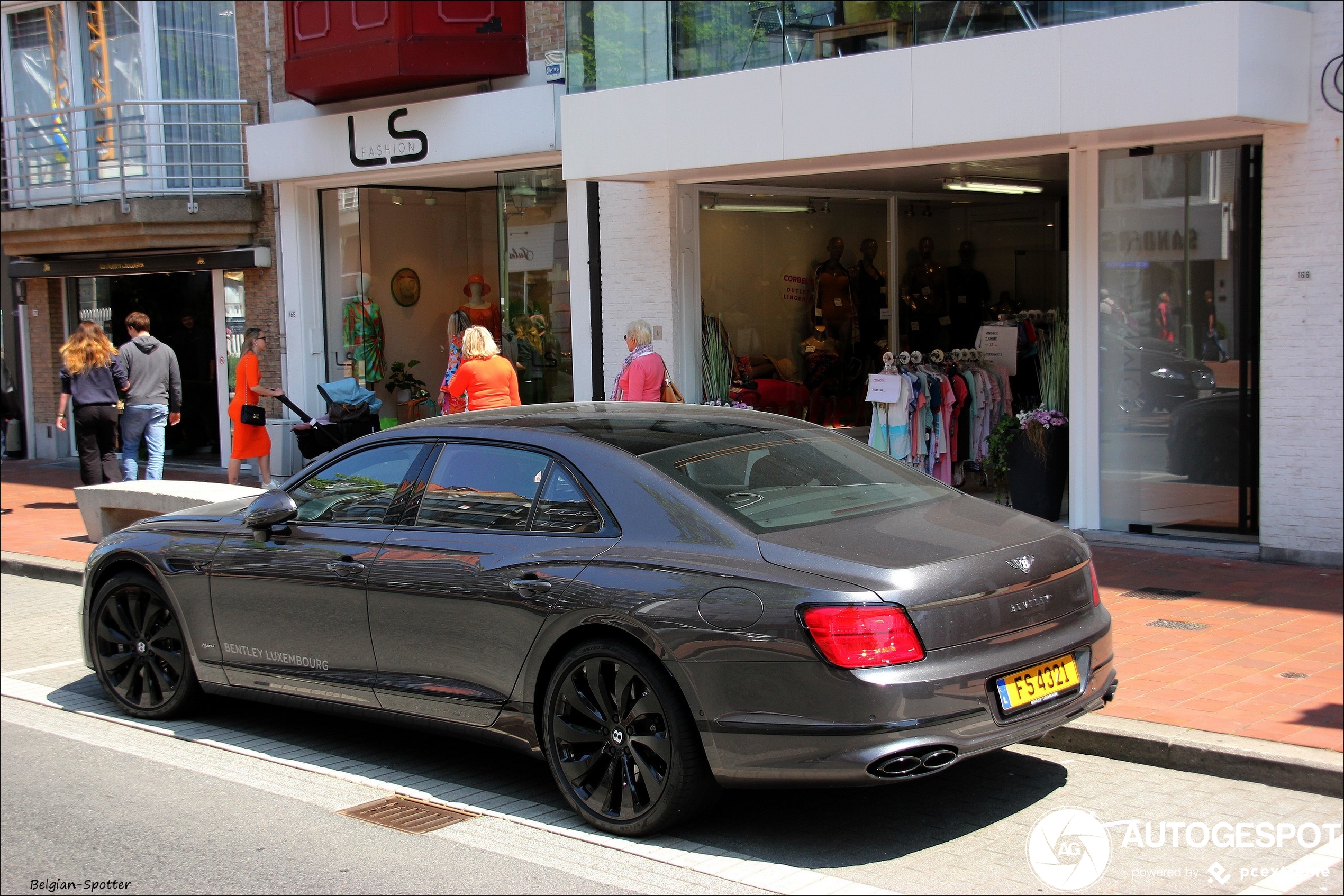 Bentley Flying Spur Hybrid