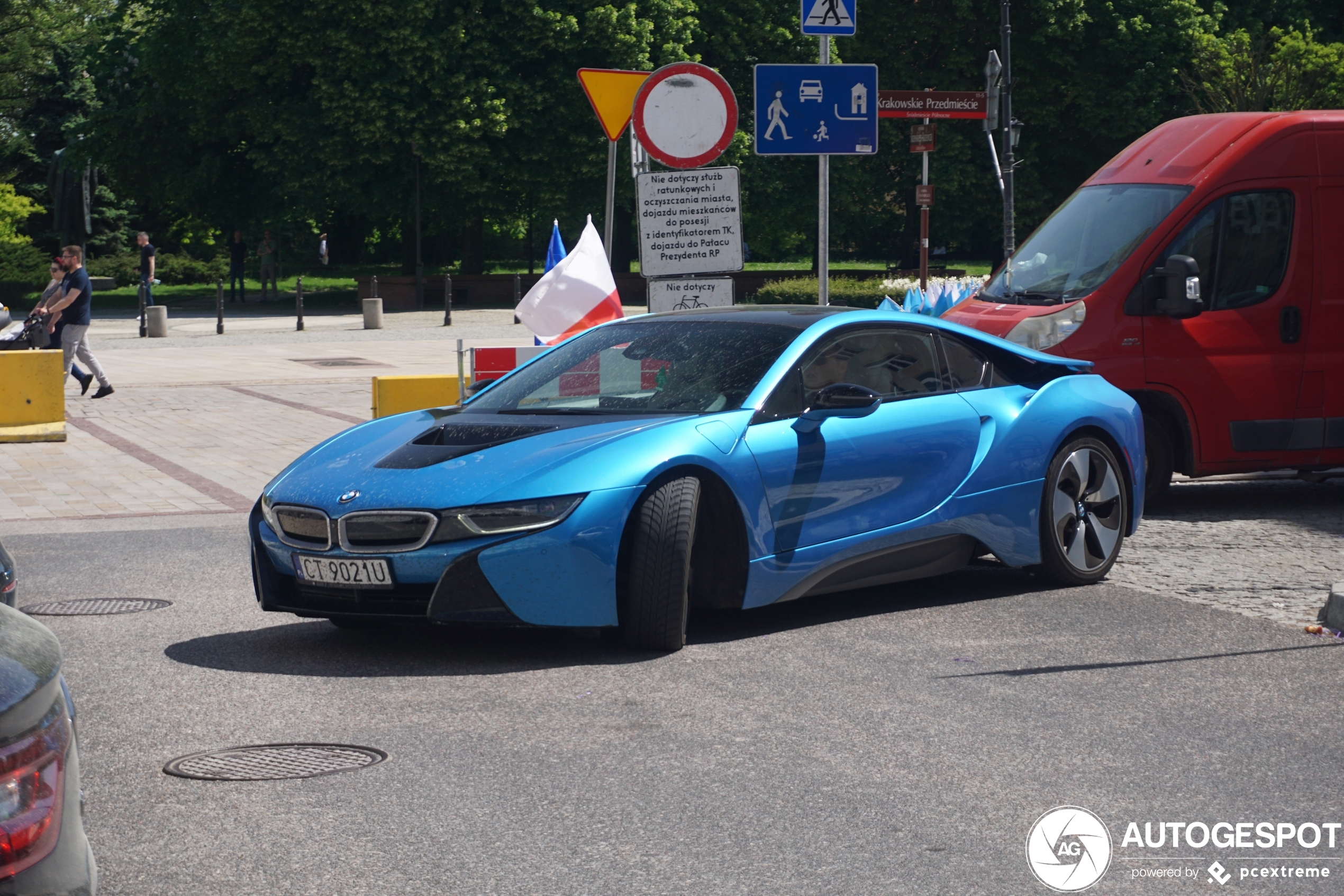 BMW i8