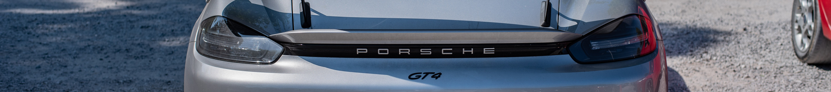 Porsche 718 Cayman GT4