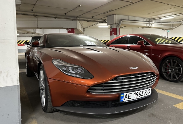 Aston Martin DB11