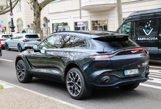 Aston Martin DBX